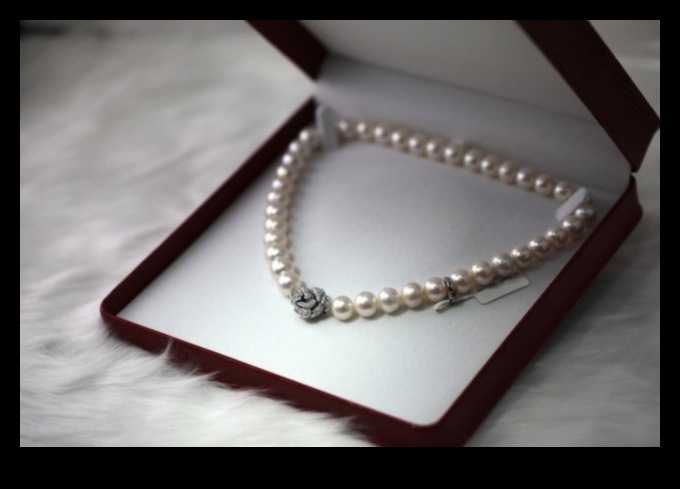 Charmingly Classic: Μαργαριτάρια που αντέχουν στο χρόνο