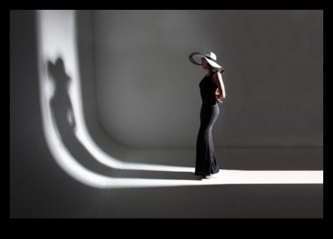 Η γυναικεία φινέτσα δίνει αξεσουάρ για μια νέα εμφάνιση 5 Γυναικεία φινέτσα: Επαναπροσδιορίστε το στυλ σας με γυναικεία αξεσουάρ