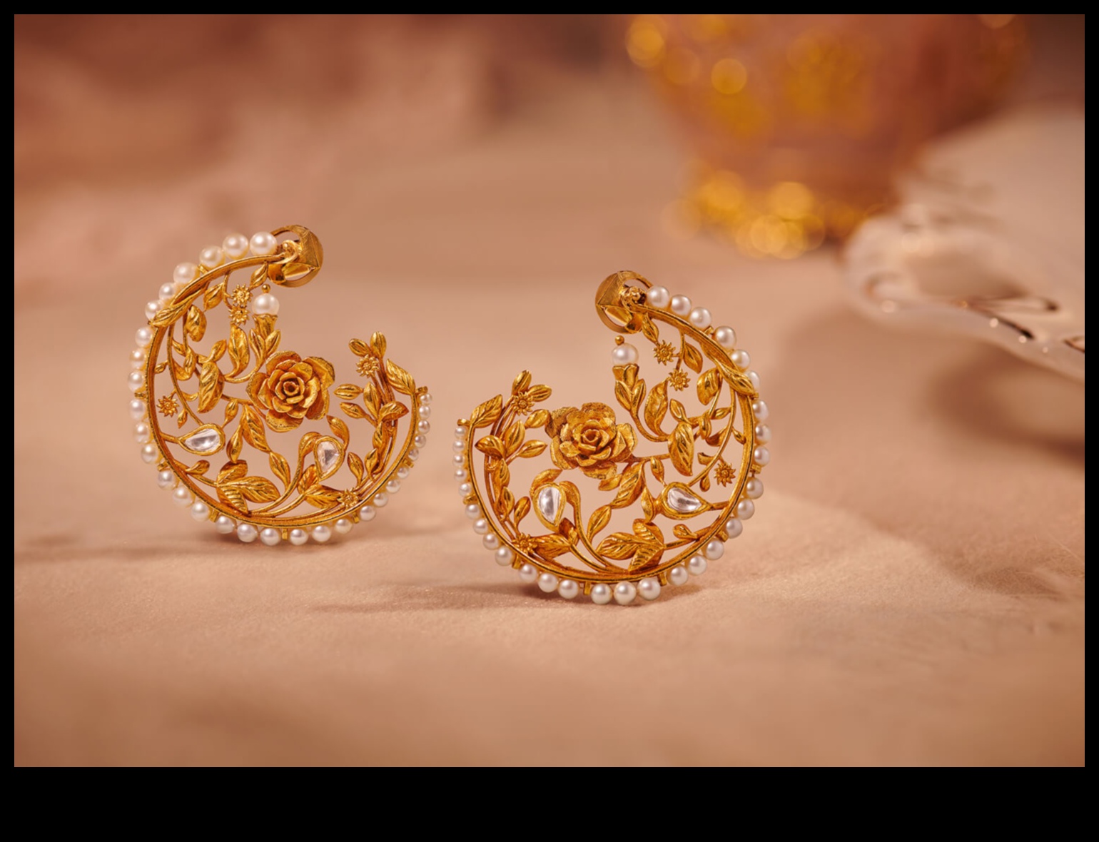 Sculpted Splendor: Αγκαλιάστε την τέχνη με τα γλυπτά μας σχέδια σκουλαρικιών