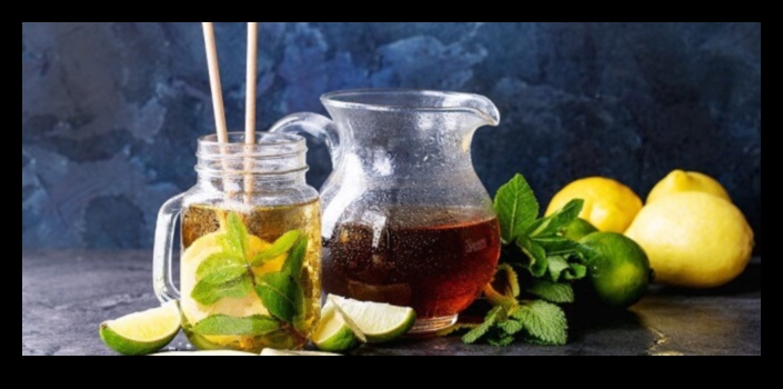 Πρωινές τελετουργίες: Αγκαλιάζοντας τις ψυχρές απολαύσεις του παγωμένου πράσινου τσαγιού