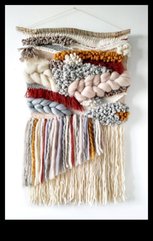 Ζωντανή ταπετσαρία: Νήματα δημιουργικότητας υφασμένα σε έντεχνη διακόσμηση σώματος